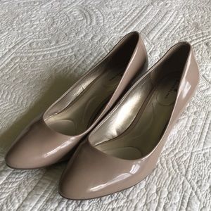 Size 9 Nude wedges by Bandolino